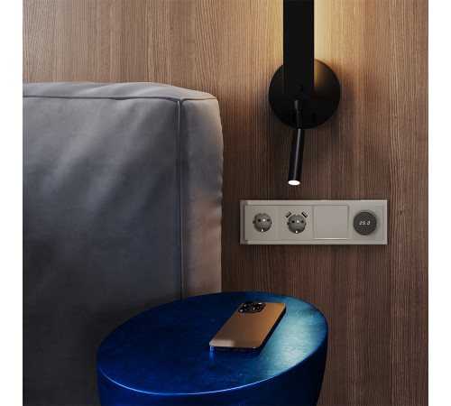 Розетка встраиваемая VOLTUM S70 с заземлением и защитными шторками, 16А, с USB, A+A, (кашемир) Розетка встраиваемая VOLTUM S70 с заземлением и защитными шторками, 16А, с USB, A+A, (кашемир)