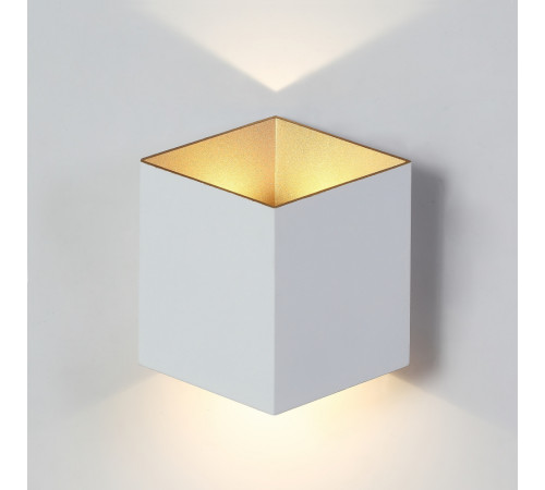 Уличный настенный светодиодный светильник Crystal Lux CLT 227W WH-GO Уличный настенный светодиодный светильник Crystal Lux CLT 227W WH-GO