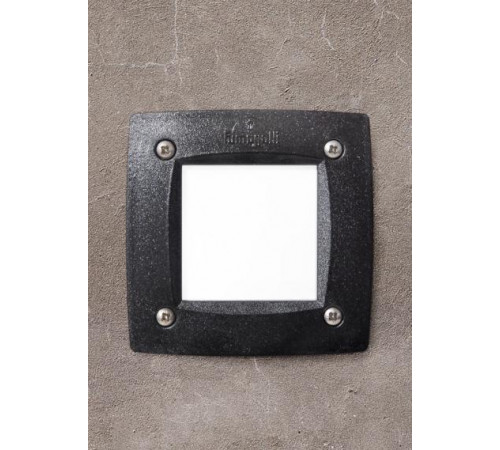 Уличный светодиодный светильник Fumagalli Leti 100 Square 3C1.000.000.AYG1L Уличный светодиодный светильник Fumagalli Leti 100 Square 3C1.000.000.AYG1L