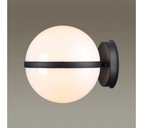 Настенный светильник Odeon Light 4832/1W