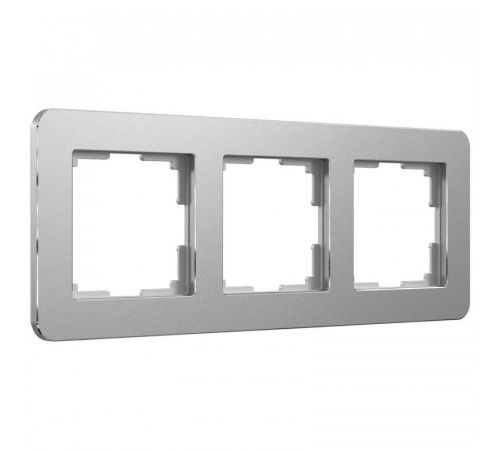 Рамка на 3 поста Werkel Platinum алюминий 4690389184475 W0032606 Рамка на 3 поста Werkel Platinum алюминий 4690389184475 W0032606