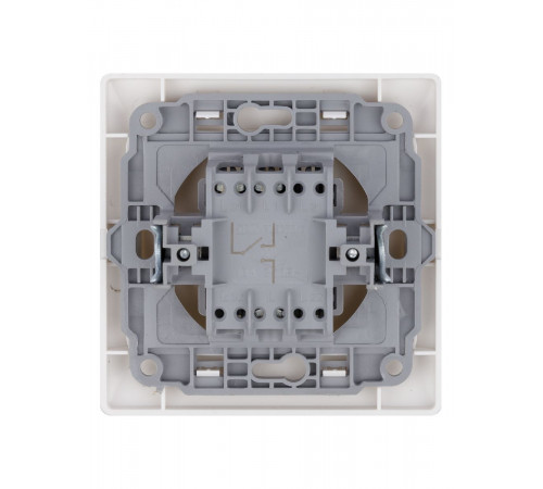 Выключатель одноклавишный на 2 направления Ильмень TDM Electric SQ1823-0005 Выключатель одноклавишный на 2 направления Ильмень TDM Electric SQ1823-0005