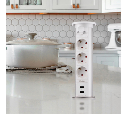 Блок розеток 105W (3 секции и 2 USB) Mebax 00-00001162 Блок розеток 105W (3 секции и 2 USB) Mebax 00-00001162