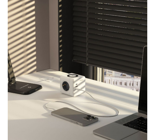 Розеточный блок 3-местный + 3 USB + беспроводная зарядка Werkel 4690389204265 W6513501 a066454