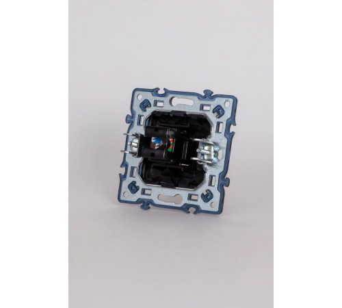 Компьютерная розетка (Cat 6) ELBI Moda Vox 611-044832-247 Компьютерная розетка (Cat 6) ELBI Moda Vox 611-044832-247