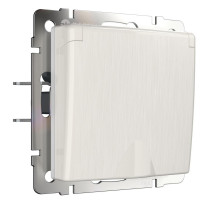 Розетка влагозащишенная с заземлением с защитной крышкой и шторками Werkel перламутровый рифленый W1171213 4690389161056