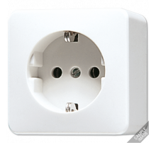 Розетка 2K+З Jung 620A