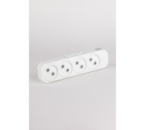 Колодка 4вх с защитными шторками ELBI Myra 527-010200-400 Колодка 4вх с защитными шторками ELBI Myra 527-010200-400