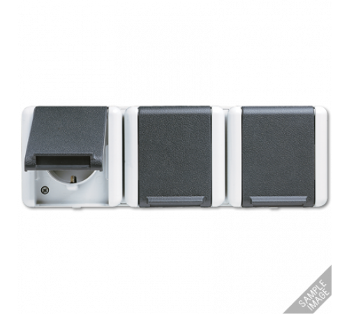 Розетка Schuko трехместная Jung 8230NAW Розетка Schuko трехместная Jung 8230NAW