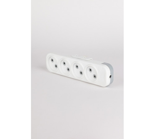 Колодка 4вх с защитными шторками ELBI Myra 527-010200-400 Колодка 4вх с защитными шторками ELBI Myra 527-010200-400