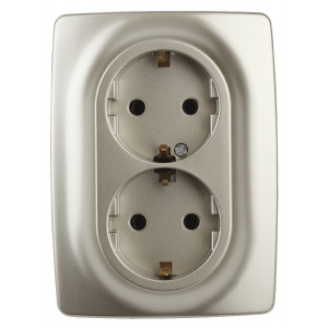 Розетка 2x2P+E Schuko Эра 12-2106-04 Б0031231