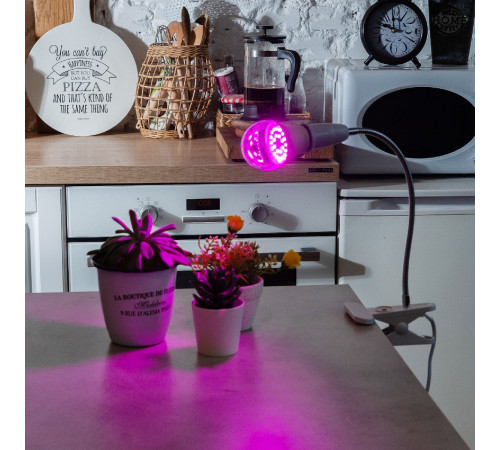 Лампа светодиодная для растений (09645) Uniel E27 9W прозрачная LED-A60-9W/SP/E27/CL ALM01WH Лампа светодиодная для растений (09645) Uniel E27 9W прозрачная LED-A60-9W/SP/E27/CL ALM01WH