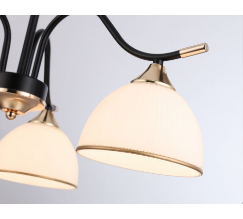 Люстра на штанге Ambrella Light Modern TR3161 Люстра на штанге Ambrella Light Modern TR3161