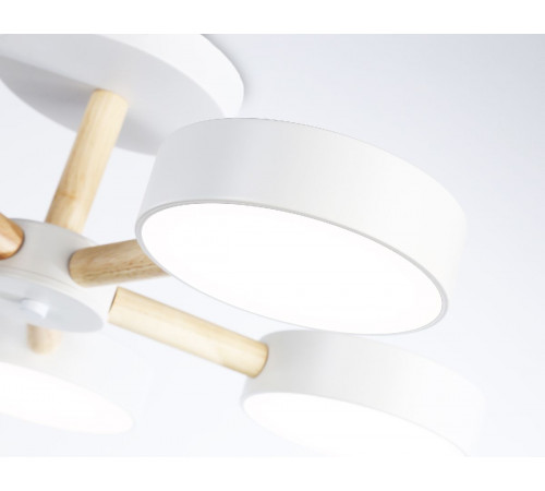 Люстра на штанге Ambrella Light Comfort LineTech FL4825 Люстра на штанге Ambrella Light Comfort LineTech FL4825