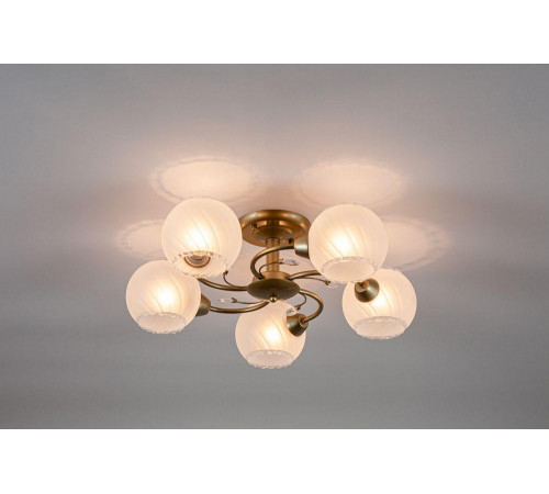 Потолочная люстра Escada 1111/5