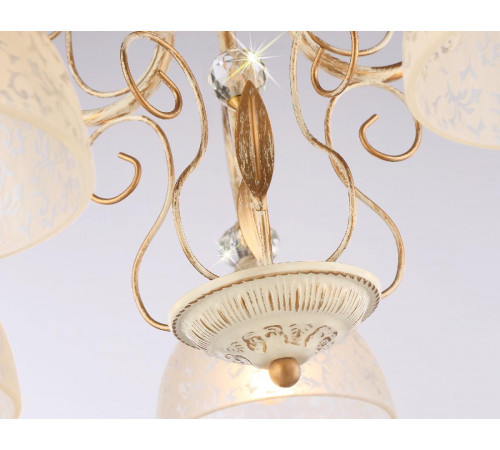 Потолочная люстра Ambrella Light Traditional TR3057