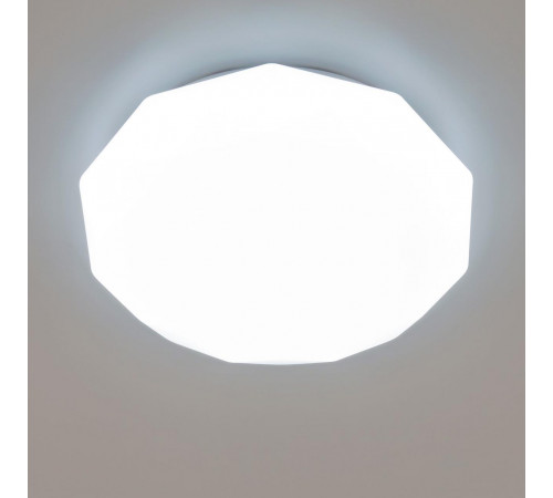 Потолочная люстра Citilux Астрон CL733330G