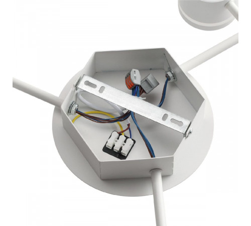 Потолочная люстра Lumion Gareta 8235/9C Потолочная люстра Lumion Gareta 8235/9C