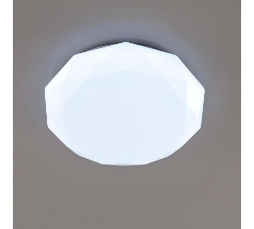 Потолочная люстра Citilux Астрон CL733330G