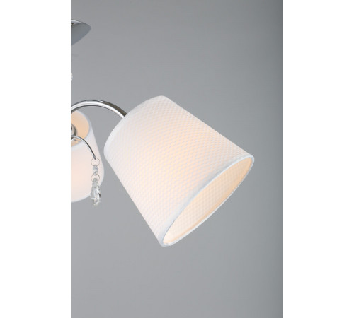 Потолочная люстра Omnilux Novello OML-56307-03 Потолочная люстра Omnilux Novello OML-56307-03
