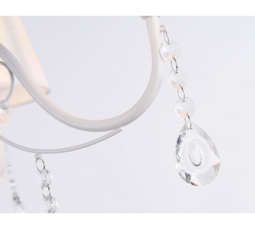 Подвесная люстра Ambrella Light Modern TR4601