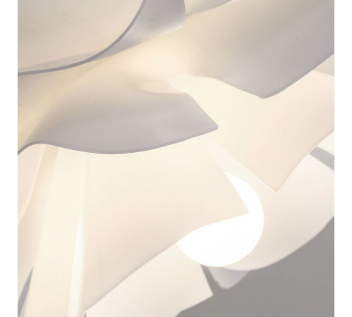Подвесная люстра Lightera Chad LE116L-40W Подвесная люстра Lightera Chad LE116L-40W