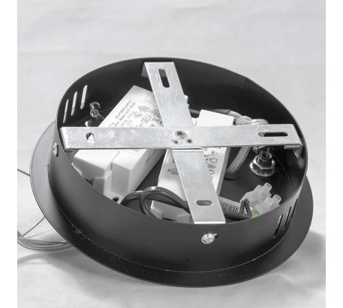 Подвесная люстра Lussole Loft River LSP-8391 Подвесная люстра Lussole Loft River LSP-8391