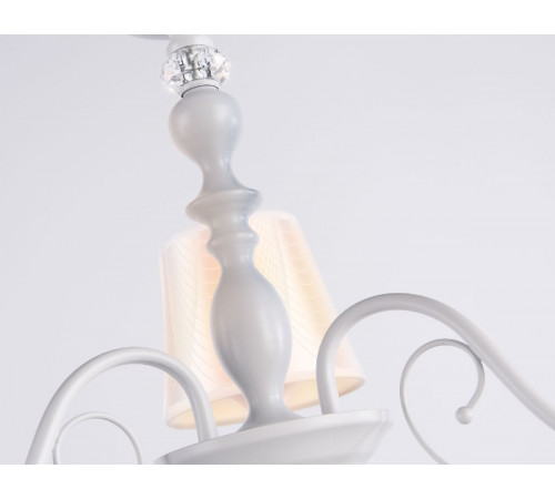 Подвесная люстра Ambrella Light Modern TR4601