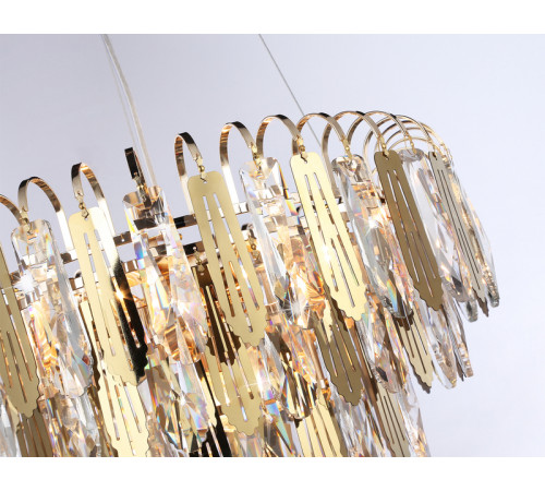 Подвесная люстра Ambrella Light Traditional TR5256