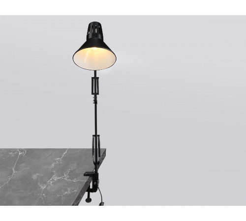 Настольная лампа Ambrella Light Desk DE7722 Настольная лампа Ambrella Light Desk DE7722