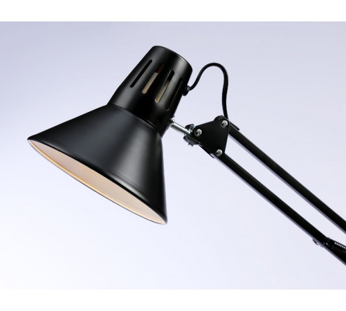 Настольная лампа Ambrella Light Desk DE7722 Настольная лампа Ambrella Light Desk DE7722