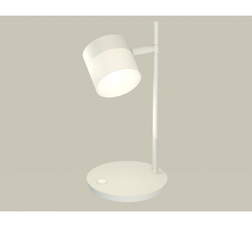 Настольная лампа Ambrella Light Traditional (C9801, N8402) XB9801204 Настольная лампа Ambrella Light Traditional (C9801, N8402) XB9801204