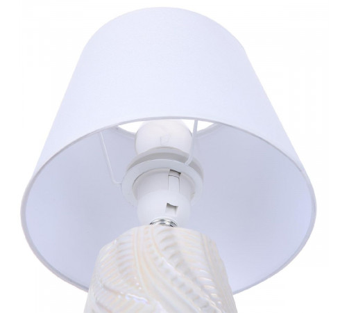 Настольная лампа Lumion Sinna 8212/1T Настольная лампа Lumion Sinna 8212/1T
