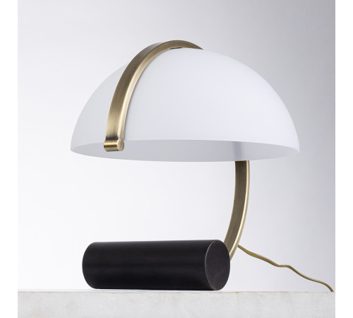 Настольная лампа Arte Lamp Brava A5056LT-1AB Настольная лампа Arte Lamp Brava A5056LT-1AB