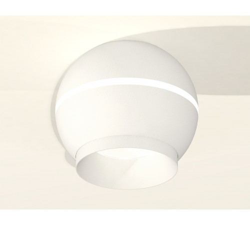 Накладной светильник с дополнительной подсветкой Ambrella Light Techno XS1101010 (C1101, N7030) Накладной светильник с дополнительной подсветкой Ambrella Light Techno XS1101010 (C1101, N7030)
