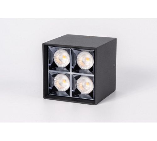 Накладной светильник Fiberli XC002-4T 12120202 Накладной светильник Fiberli XC002-4T 12120202