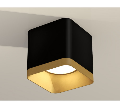 Накладной светильник Ambrella Light Techno XS7806004 (C7806, N7704) Накладной светильник Ambrella Light Techno XS7806004 (C7806, N7704)