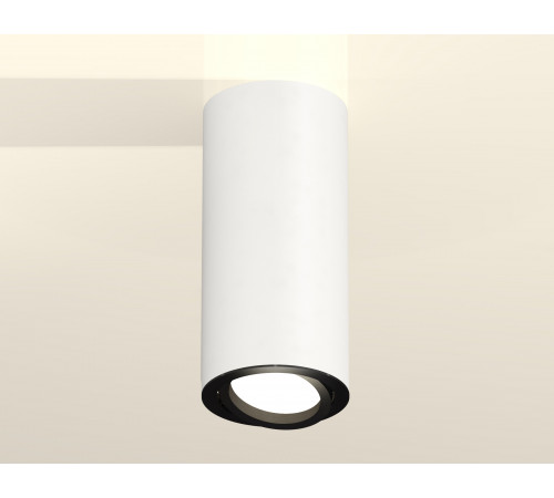 Накладной поворотный светильник Ambrella Light Techno XS7442002 (C7442, N7002) Накладной поворотный светильник Ambrella Light Techno XS7442002 (C7442, N7002)