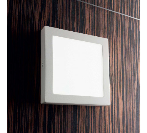 Настенно-потолочный светильник Ideal lux UNIVERSAL PL D40 SQUARE 240374 Настенно-потолочный светильник Ideal lux UNIVERSAL PL D40 SQUARE 240374
