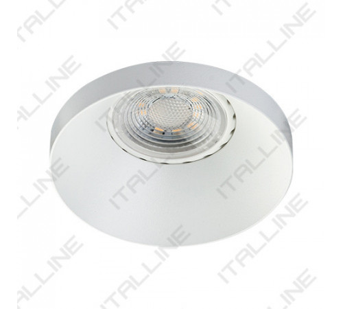 Встраиваемый светильник ITALLINE SP SOLO white Встраиваемый светильник ITALLINE SP SOLO white