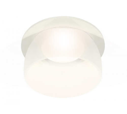 Встраиваемый светильник Ambrella Light Techno XC7621047 (C7621, N7177) Встраиваемый светильник Ambrella Light Techno XC7621047 (C7621, N7177)