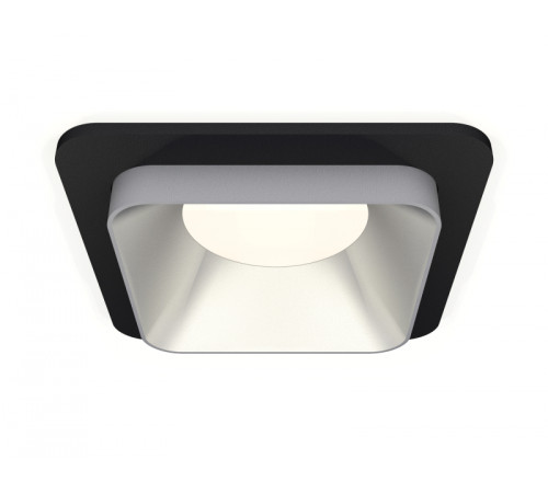 Встраиваемый светильник Ambrella Light Techno XC7902003 (C7902, N7703) Встраиваемый светильник Ambrella Light Techno XC7902003 (C7902, N7703)