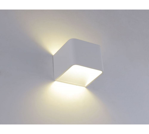 Настенный светодиодный светильник Crystal Lux CLT 010W100 WH Настенный светодиодный светильник Crystal Lux CLT 010W100 WH