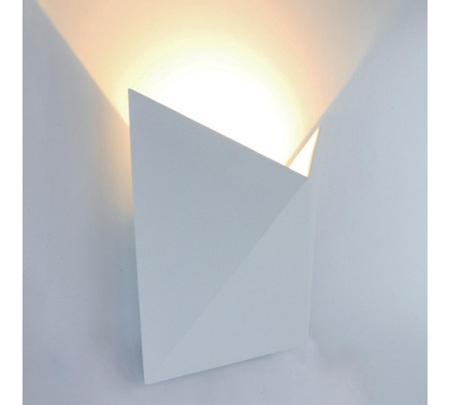 Настенный светодиодный светильник Arte Lamp Busta A1609AP-1WH