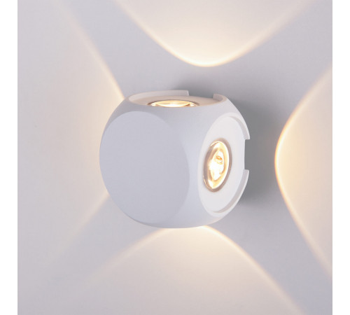 Настенный светильник Elektrostandard 1504 TECHNO LED CUBE белый 4690389147722 Настенный светильник Elektrostandard 1504 TECHNO LED CUBE белый 4690389147722