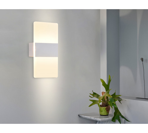 Настенный светодиодный светильник Ambrella Light Wallers FW200