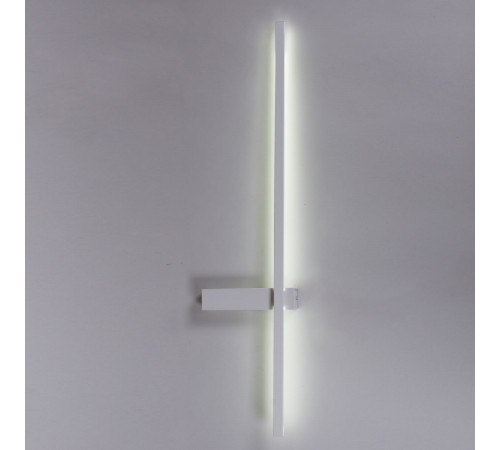 Настенный светильник Reluce 09725-0.2-800 WH