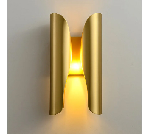 Настенный светильник DeLight Collection Wall lamp MT8901-2W brass Настенный светильник DeLight Collection Wall lamp MT8901-2W brass