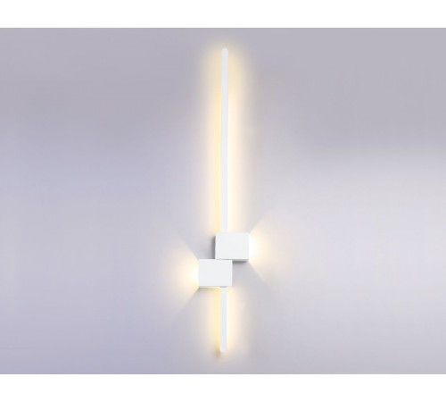 Настенный светильник Ambrella Light Comfort FL5212 Настенный светильник Ambrella Light Comfort FL5212
