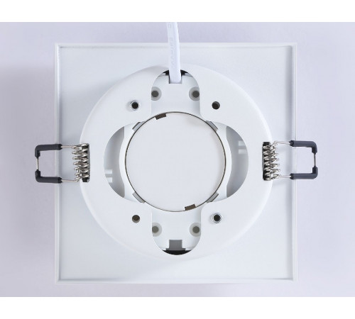 Встраиваемый светильник Ambrella Light Techno Spot GX53 Acrylic tech TN5230